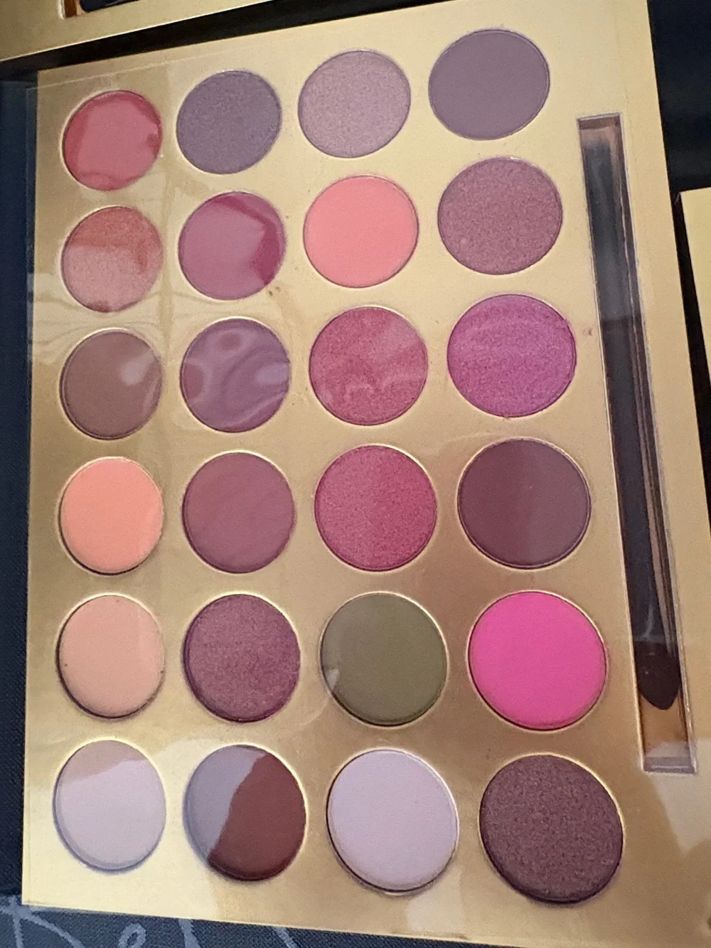 Bundle of ( 4) Eyeshadow Palette Multi-Color New/Sealed ( as pictured)